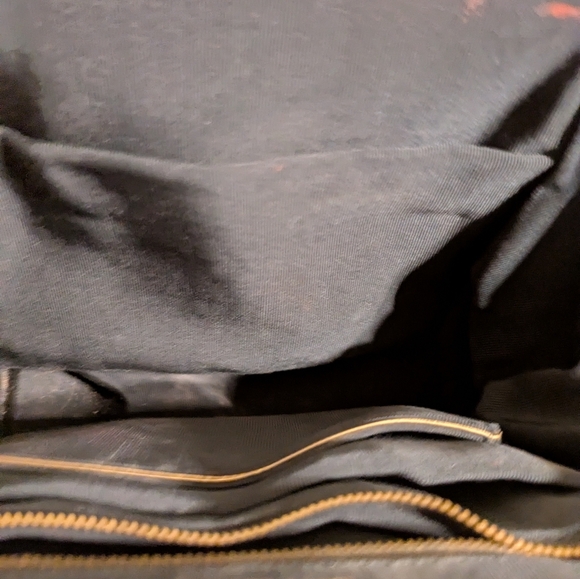 Rosenfeld Vintage Black Leather Handbag with Gold Accents - Picture 5 of 8